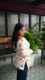 Load image into Gallery viewer, Elegant White V-Neck Floral Print Full-Sleeve Casual Top