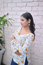 Load image into Gallery viewer, Elegant White V-Neck Floral Print Full-Sleeve Casual Top