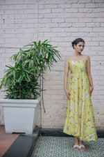 Load image into Gallery viewer, Floral Print Sleeveless Yellow Maxi Dress with Spaghetti Straps and Flared Hemline