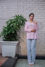 Load image into Gallery viewer, Full slave Pink floral Printed Short Kurta