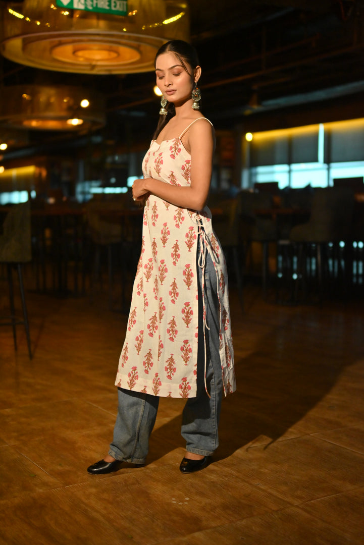 White Floral Print Spaghetti Strap slaveless Kurta