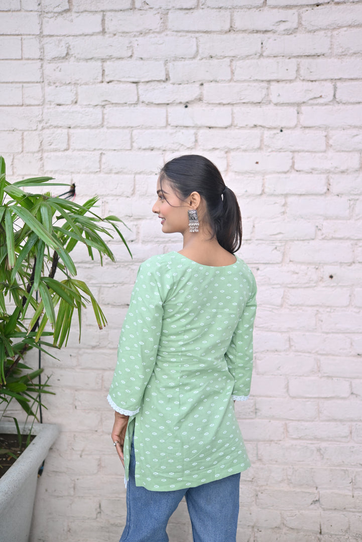 Mint Green Elegance – Breezy Kurti Style for Effortless Chic