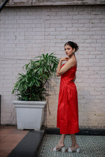 Load image into Gallery viewer, Elegant Red Spaghetti Strap Sweetheart Fit and Side Flare Neckline A-Line Midi Dress
