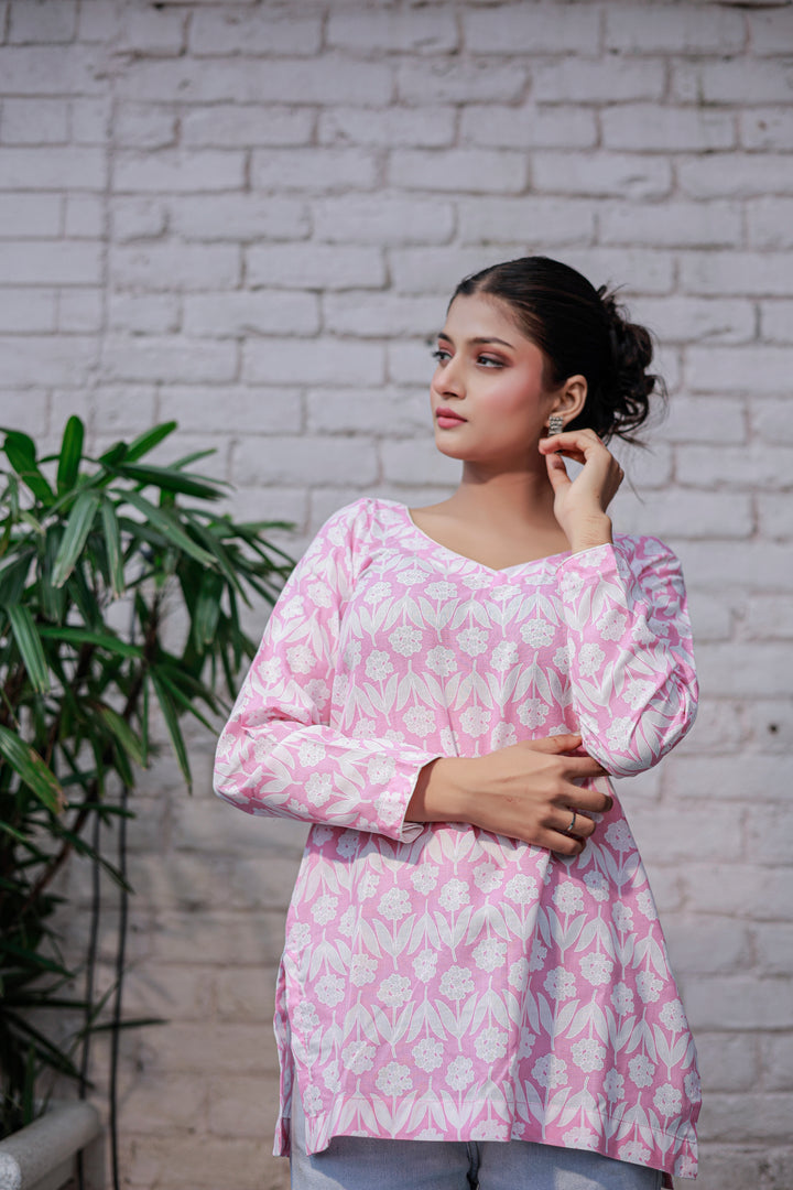 Full slave Pink floral Printed Short Kurta